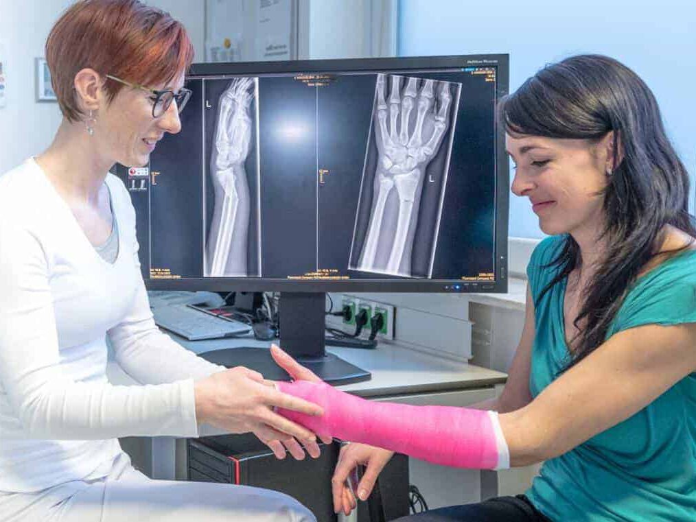 Orthopädie und traumatologie mit physikalischer therapie